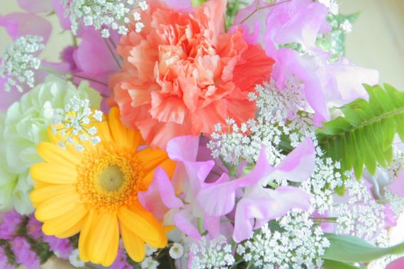 山梨県の花屋では薔薇の花束をプレゼントにおすすめしております